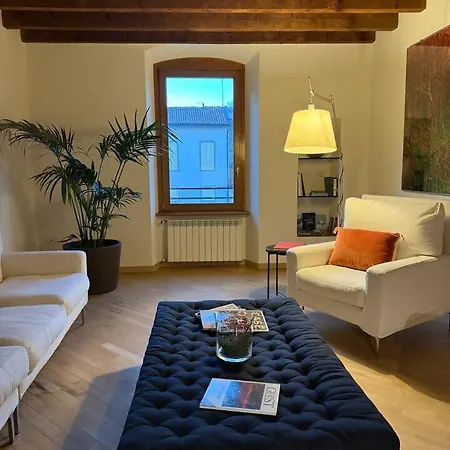 Tra Le Torri Guest house 3*
