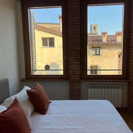 Tra Le Torri